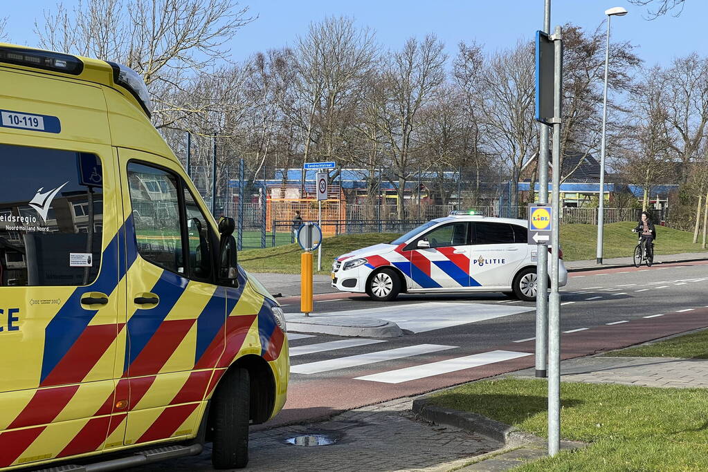 Voetganger aangereden op zebrapad