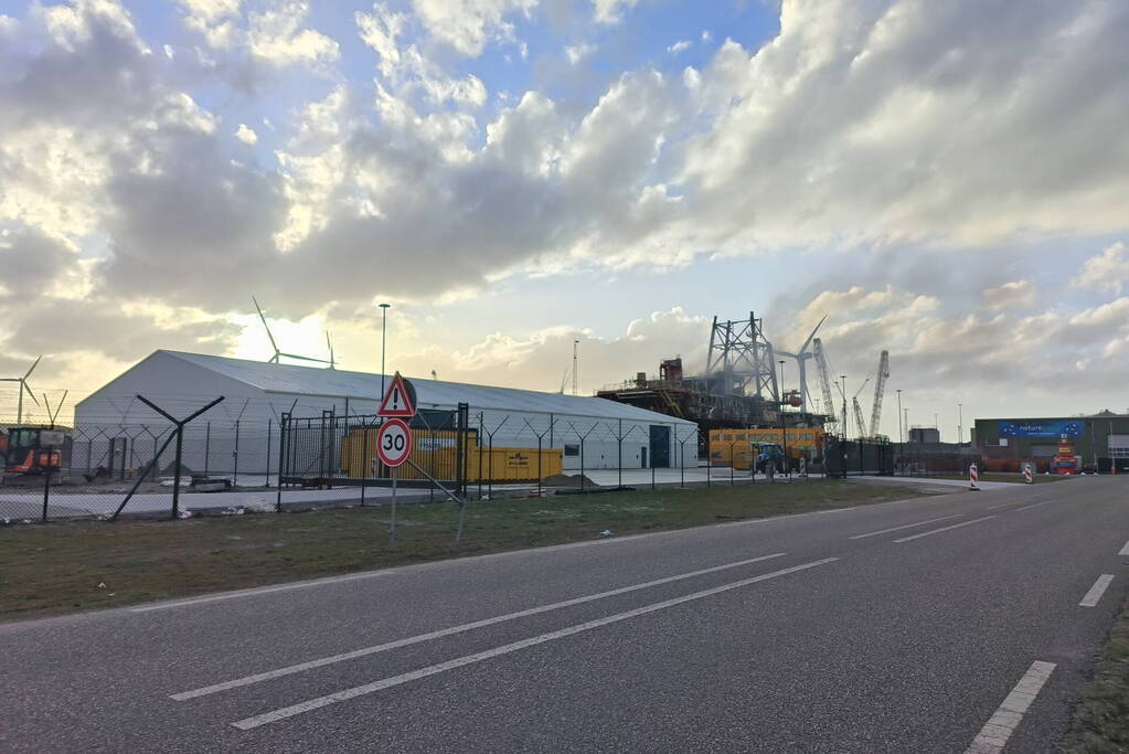 Flinke brand op offshore platform