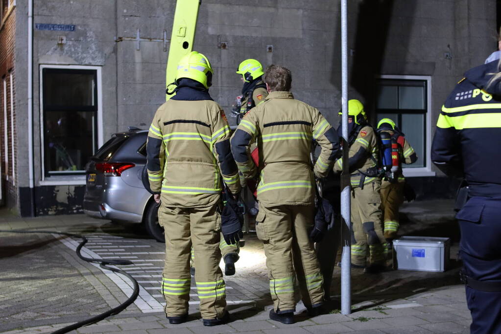 Brand in schoorsteen van woning