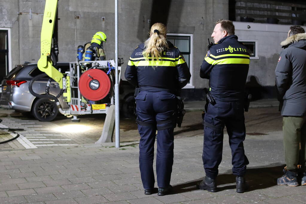 Brand in schoorsteen van woning