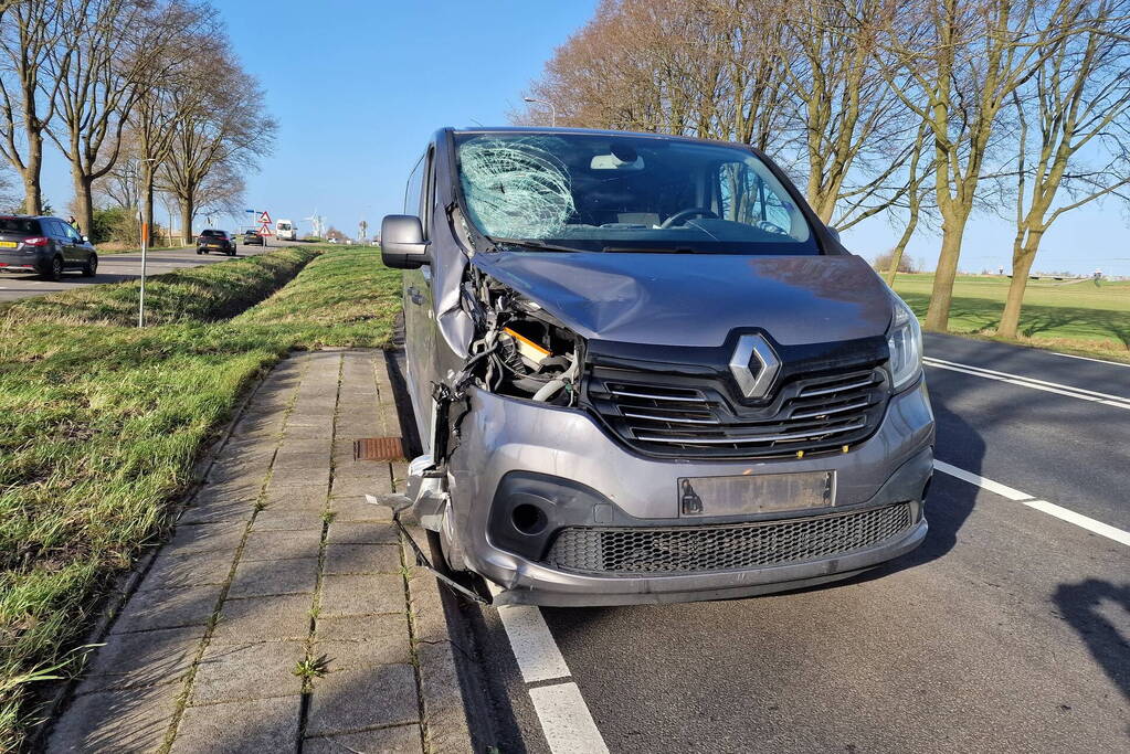 18-jarige fietser overleden bij ongeval met bestelbus