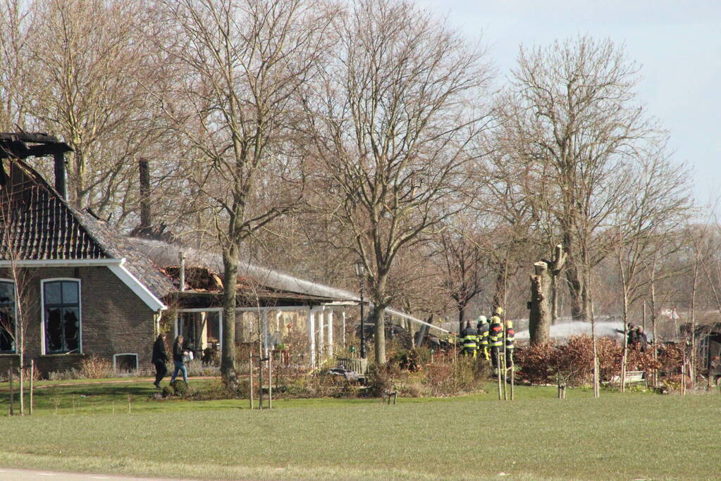 Brandweer nu echt klaar met nablussen