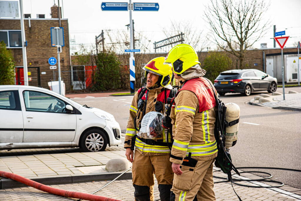 Brand in grote bouwcontainer
