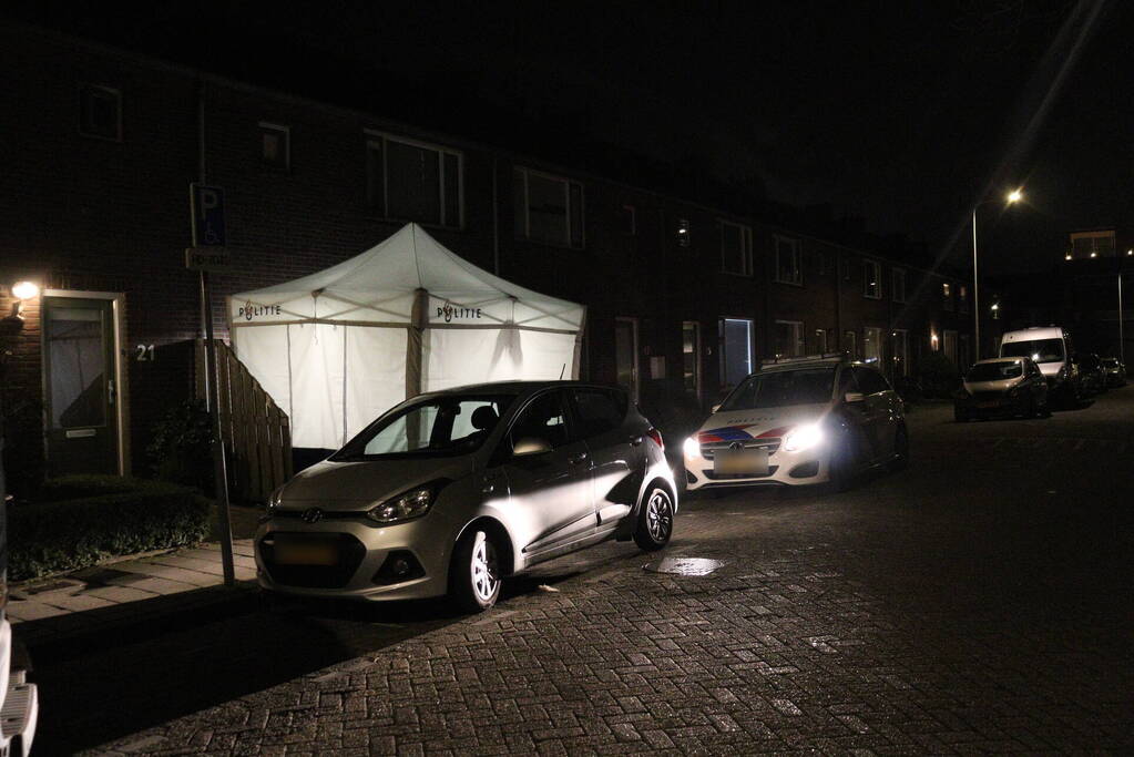 Mogelijk overleden persoon aangetroffen in woning