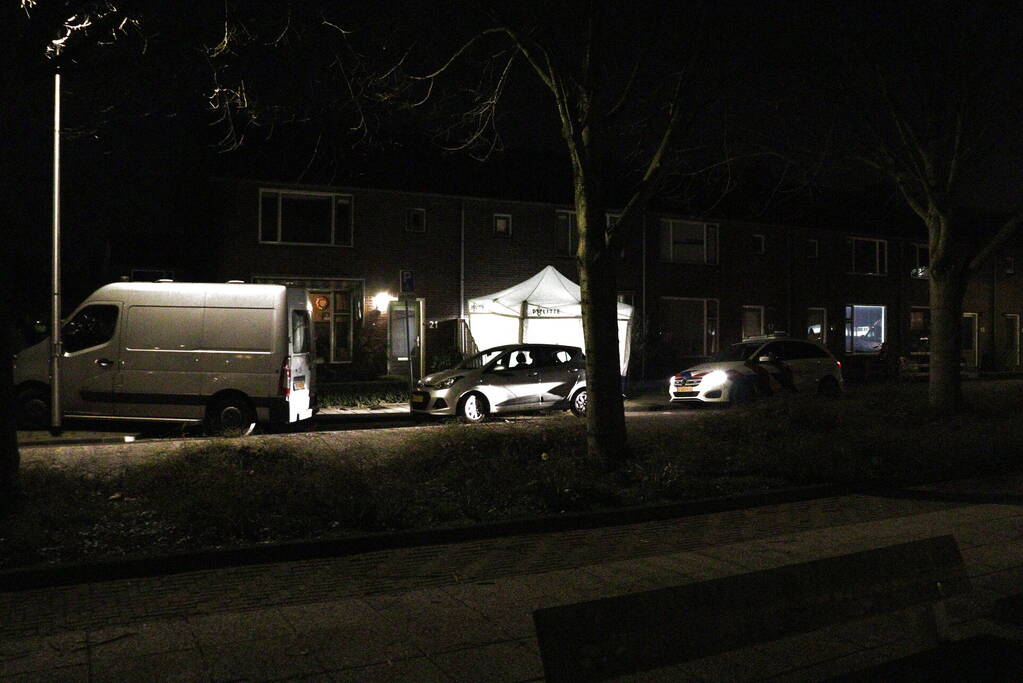 Mogelijk overleden persoon aangetroffen in woning