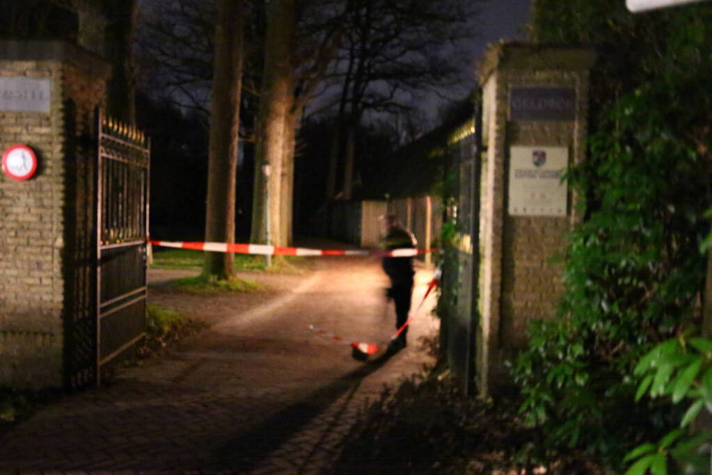 Overleden man aangetroffen in water