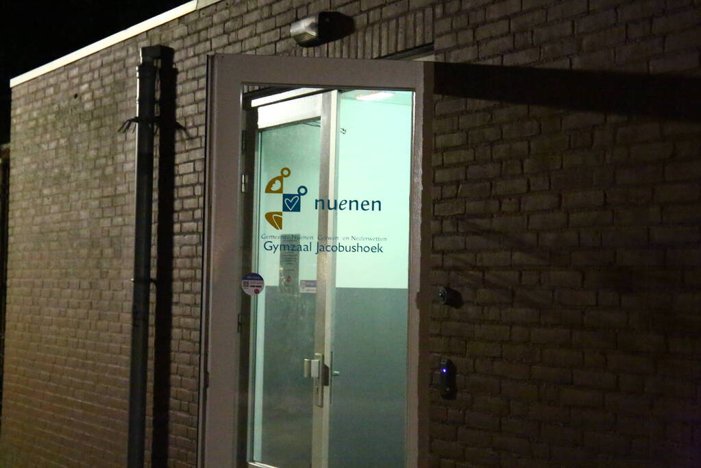 Brandweer assisteert nadat stroom uitvalt bij stemlocatie