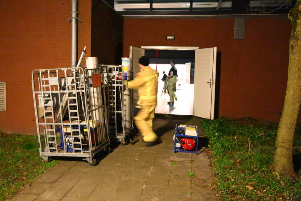 Brandweer assisteert nadat stroom uitvalt bij stemlocatie