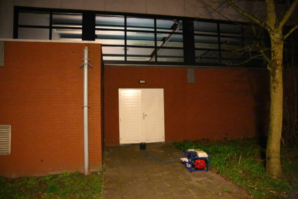 Brandweer assisteert nadat stroom uitvalt bij stemlocatie