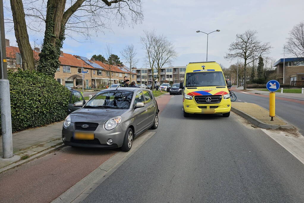 Flinke schade bij kop-staart botsing bij zebrapad