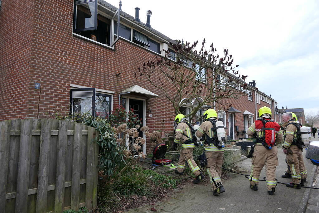 Flinke rookontwikkeling bij brand in woning