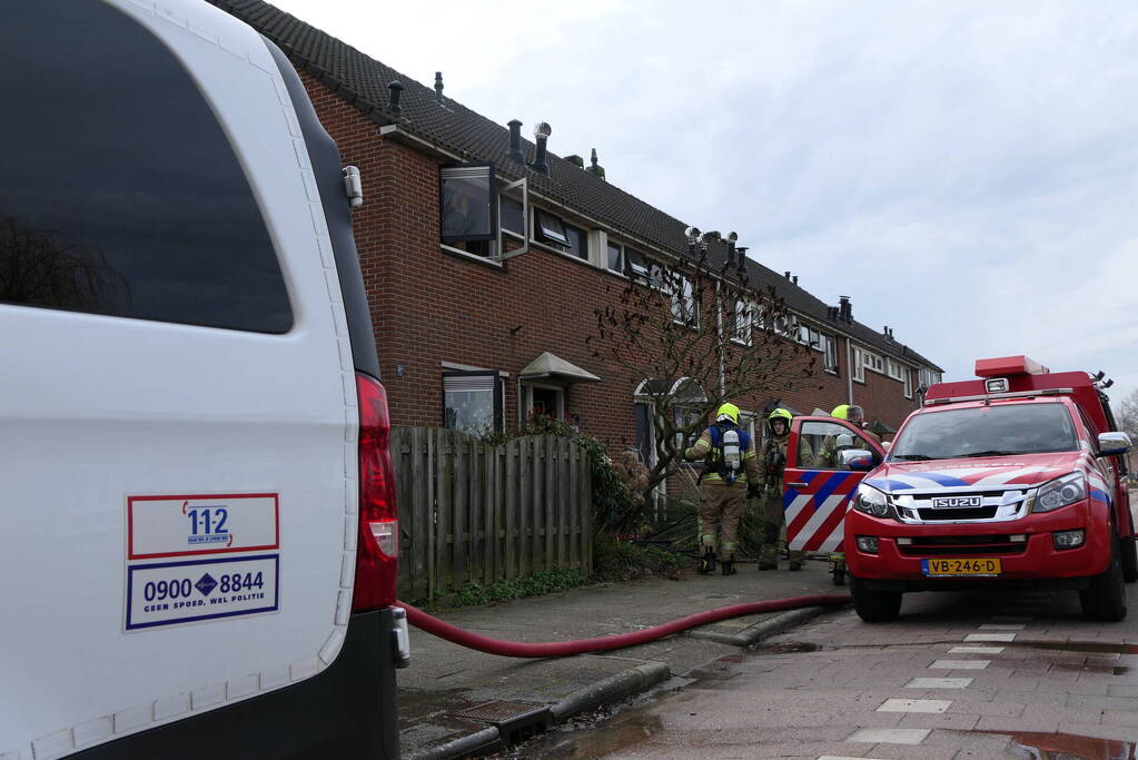 Flinke rookontwikkeling bij brand in woning