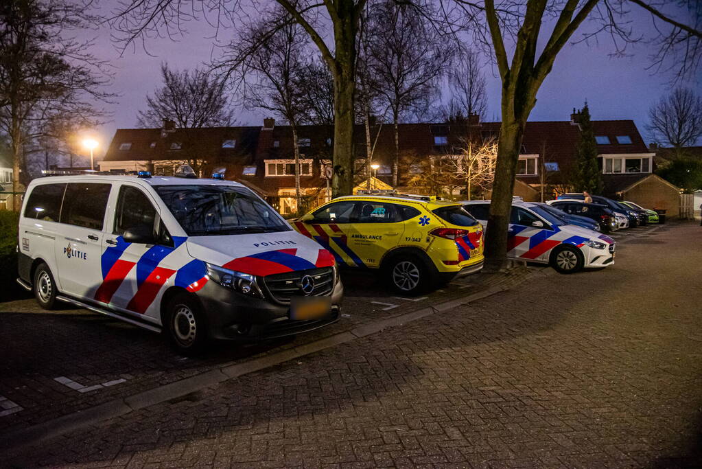 Vrouw zwaargewond na val in woning