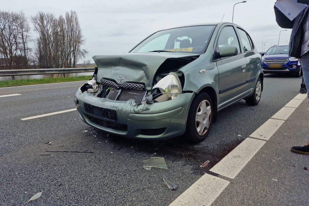 Zeven voertuigen betrokken bij kettingbotsing