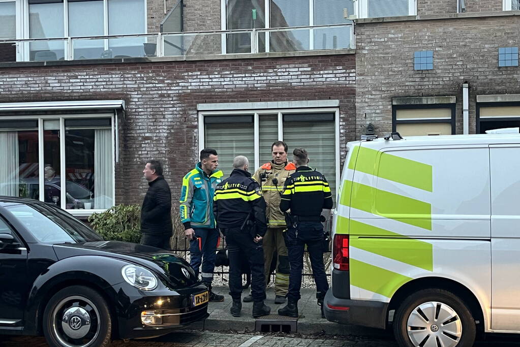 Persoon gewond bij flinke woningbrand