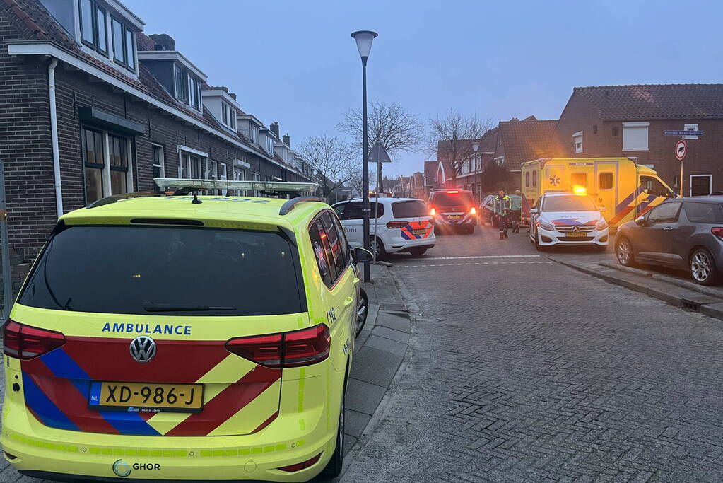 Persoon gewond bij flinke woningbrand