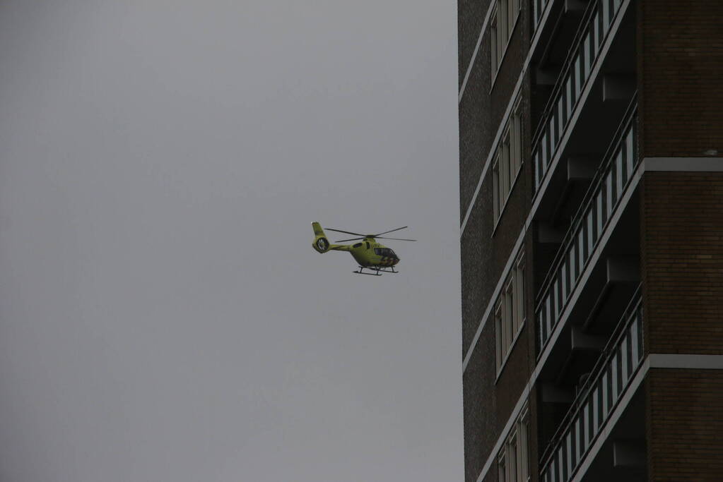 Traumahelikopter ingezet voor incident in flatwoning