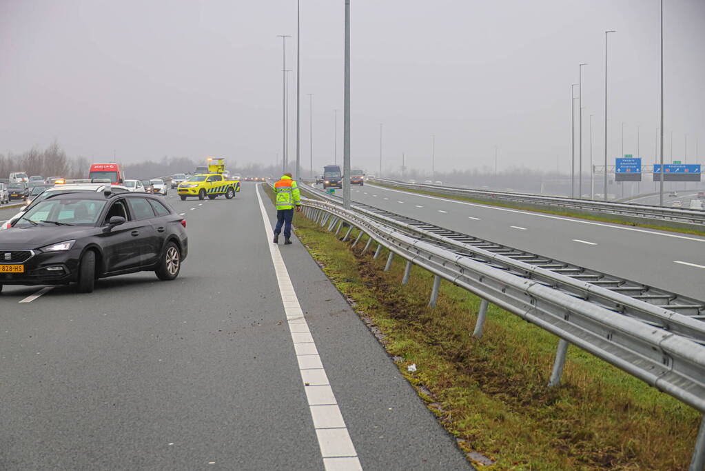 Bestelbus 180 graden gedraaid bij botsing