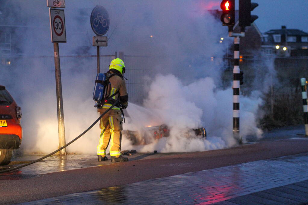 Scooter brandt volledig af