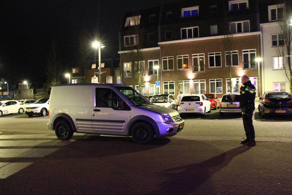 Brand in bestelbus snel geblust