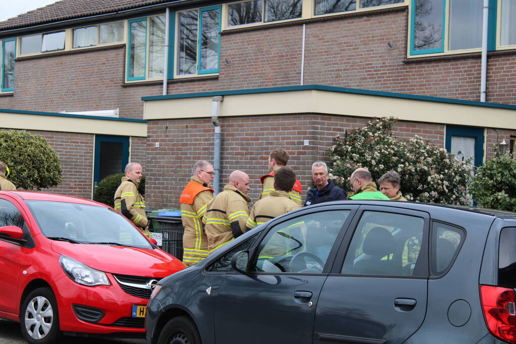 Brandweer verricht onderzoek wegens gaslucht