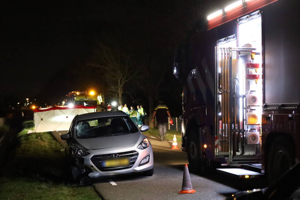 Vrouw overleden na aanrijding met auto