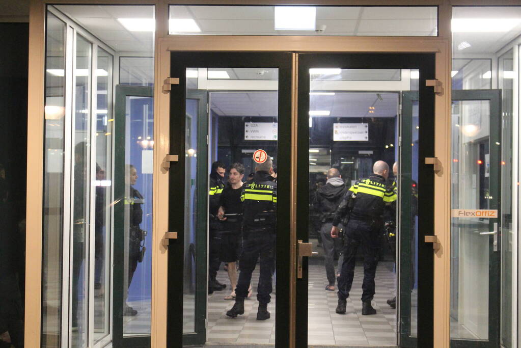 Persoon gewond bij steekincident