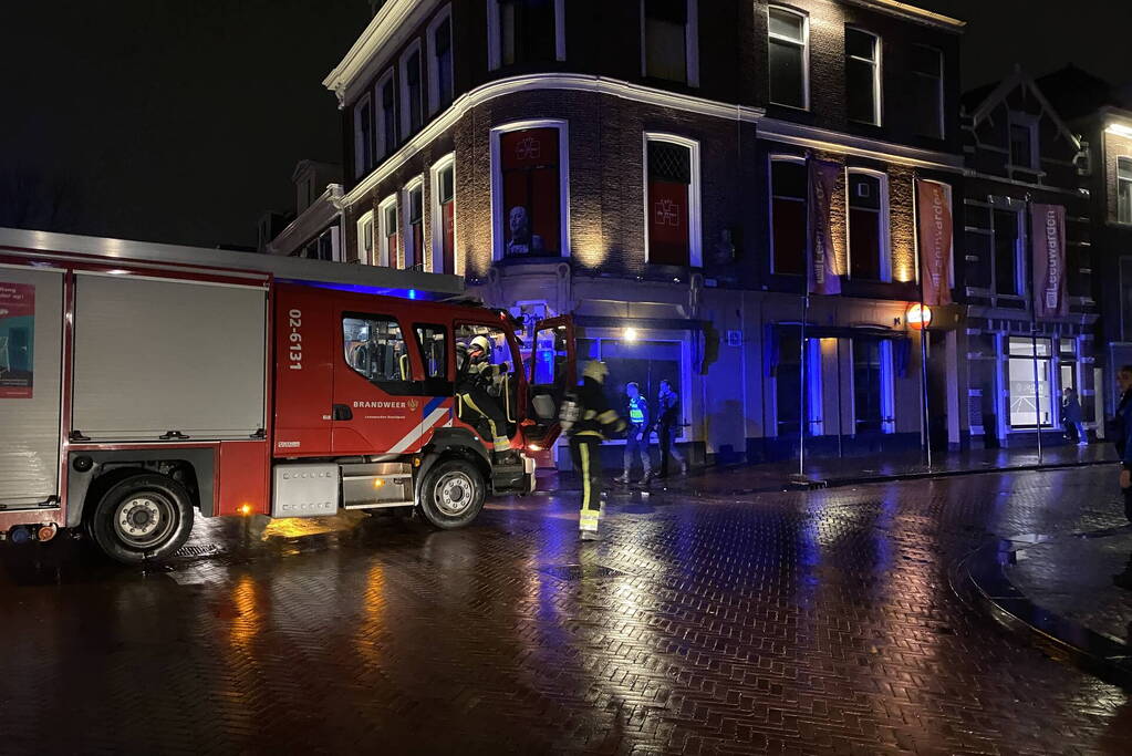 Veel rook bij brand in cafe