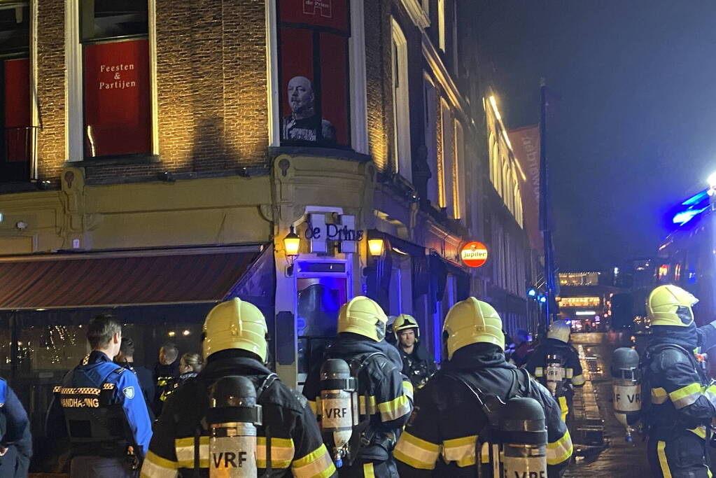 Veel rook bij brand in cafe