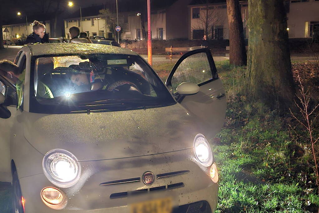 Fiets breekt doormidden bij botsing met auto