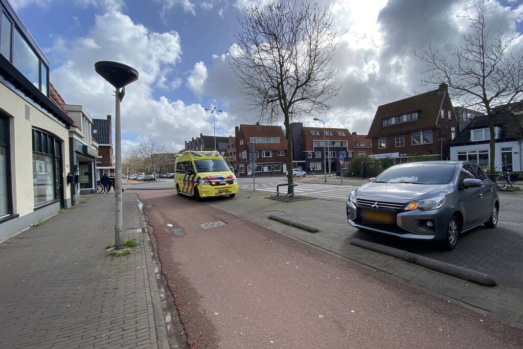 Voorwiel fiets in de kreukels bij botsing