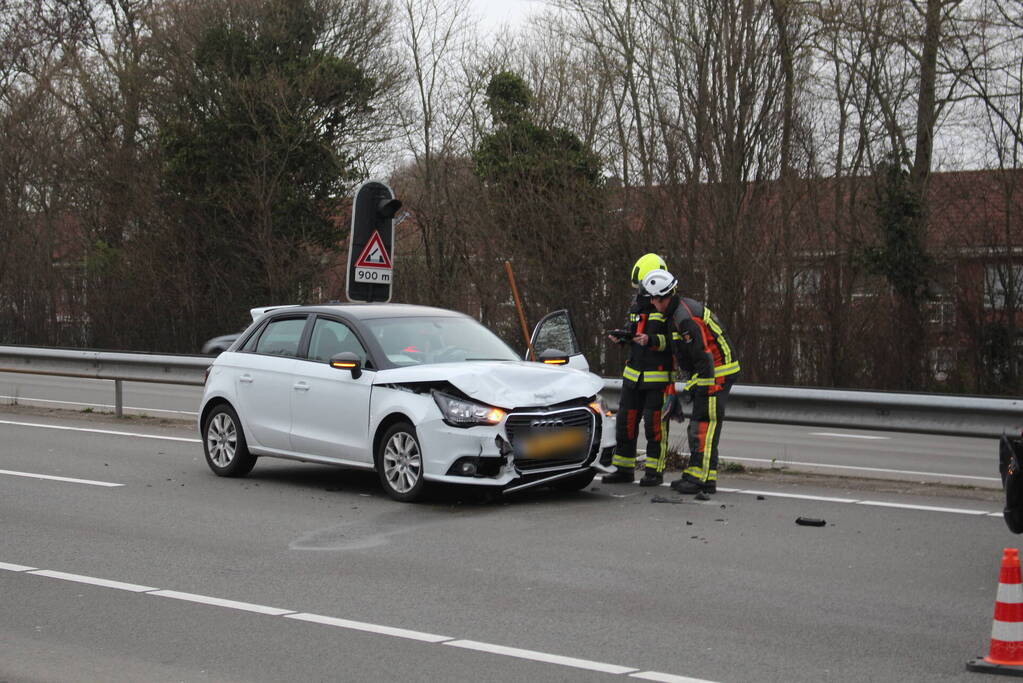 Veel schade bij kop-staartbotsing