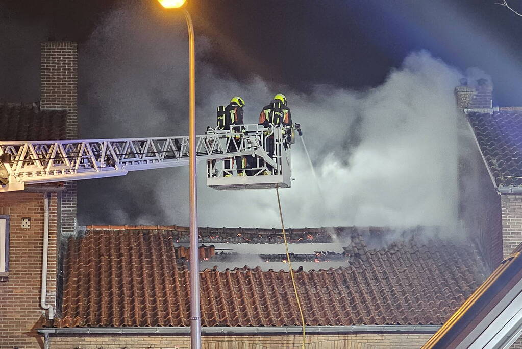 Veel schade bij brand in woning