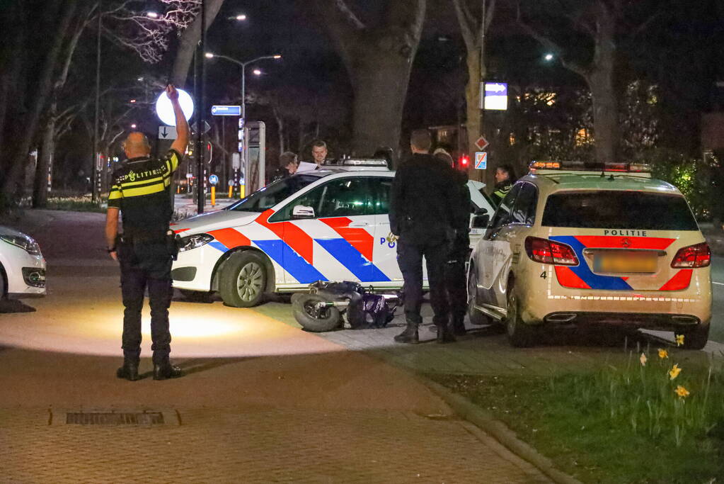 Politieachtervolging eindigt na botsing