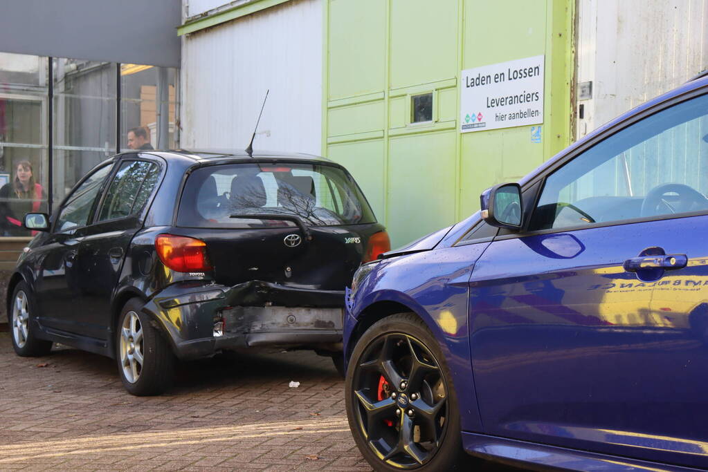 Flinke schade bij kop-staartbotsing