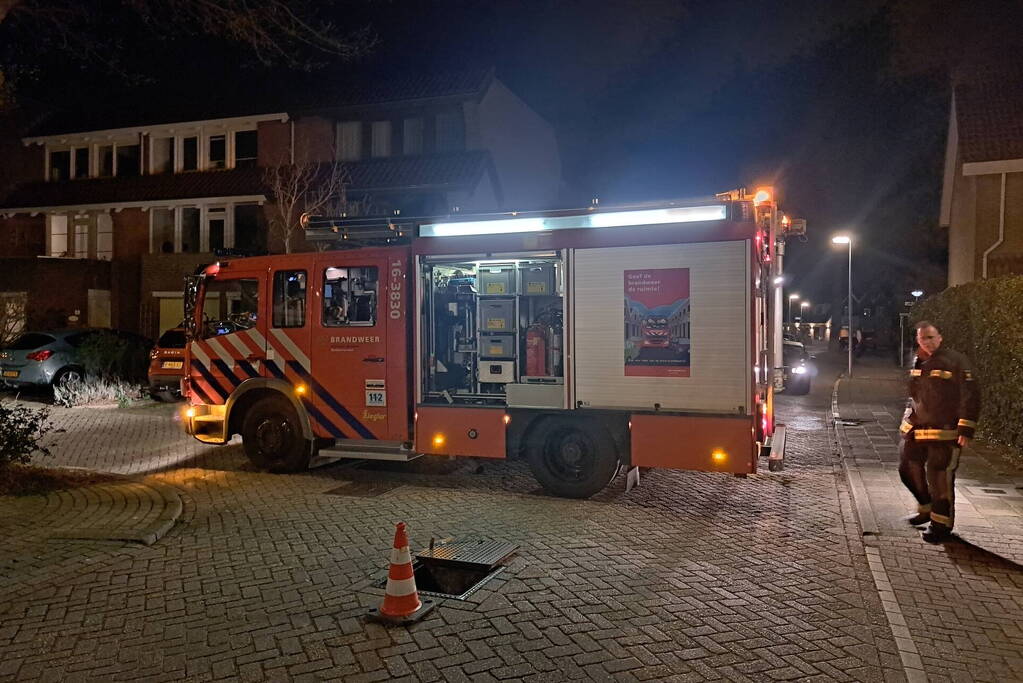 Sterke benzinelucht in riool