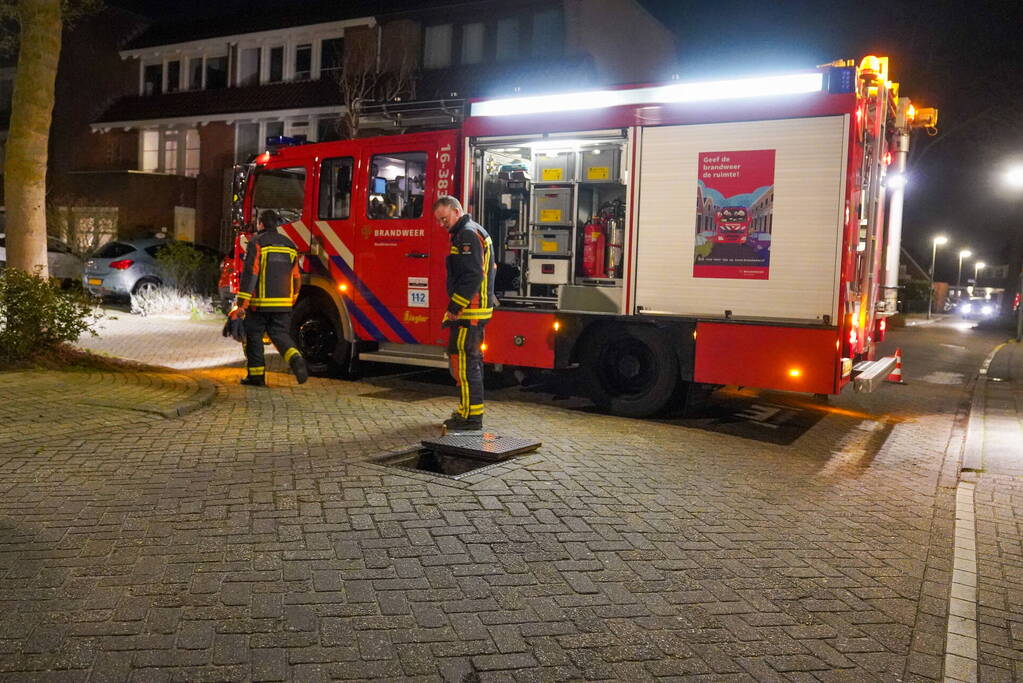 Sterke benzinelucht in riool