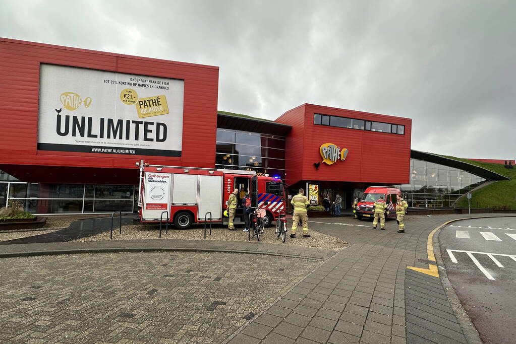 Brandweerthema bij kleuterbioscoop