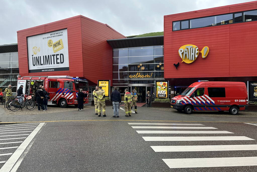Brandweerthema bij kleuterbioscoop