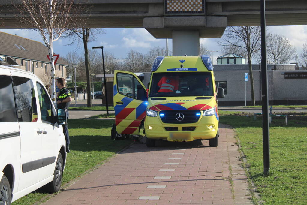 Trauma-arts per helikopter ingevlogen ter assistentie van ambulance