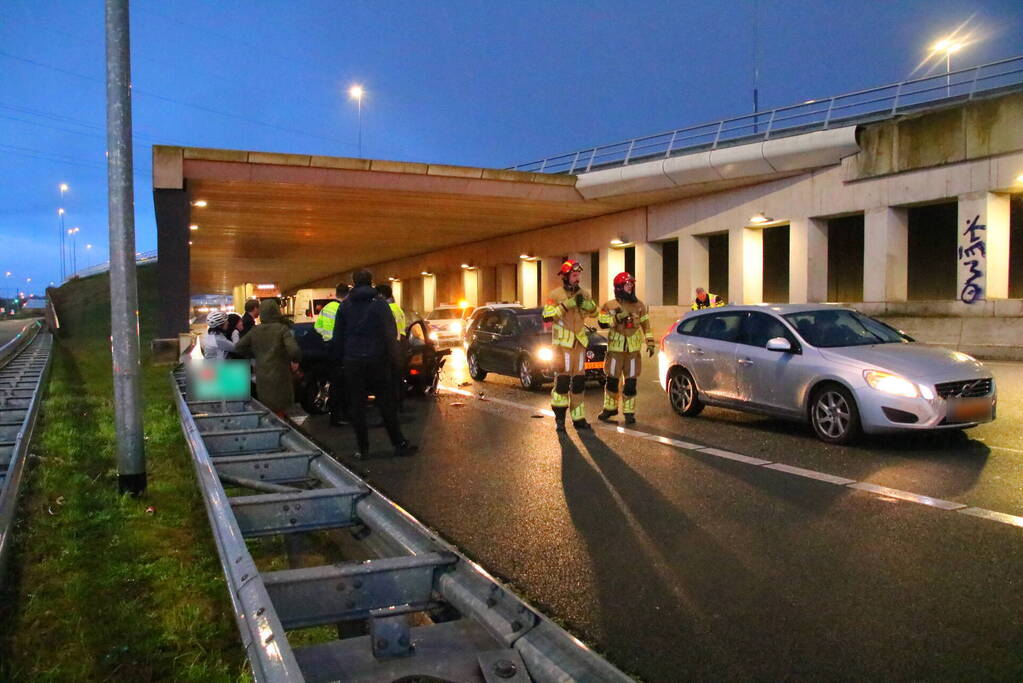 Snelweg afgesloten na zwaar ongeval