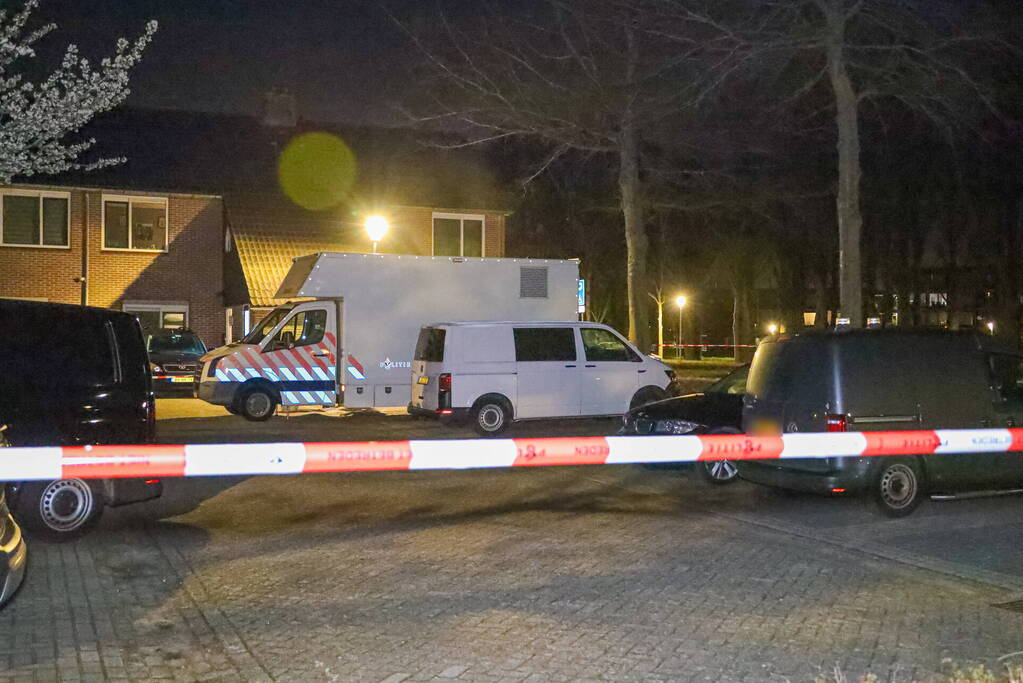 Vrouw omgekomen in woning, verdachte aangehouden