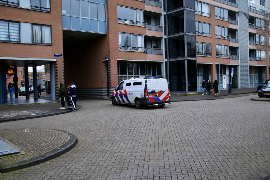 Persoon gewond na steekpartij in supermarkt