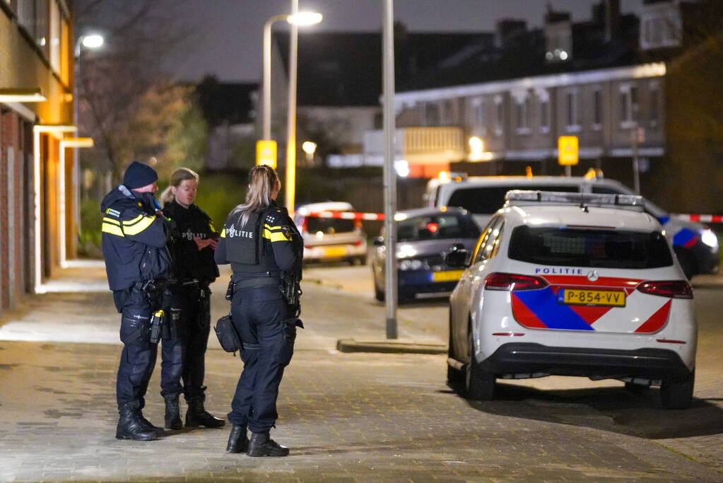 Flatwoning meerdere malen beschoten