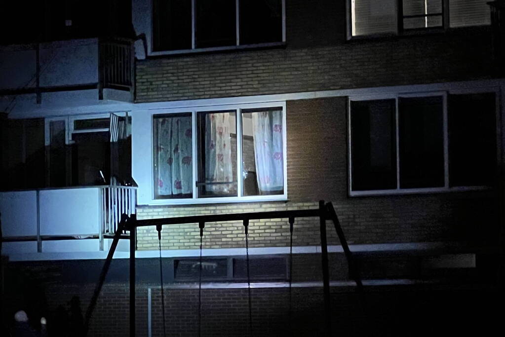 Flatwoning meerdere malen beschoten