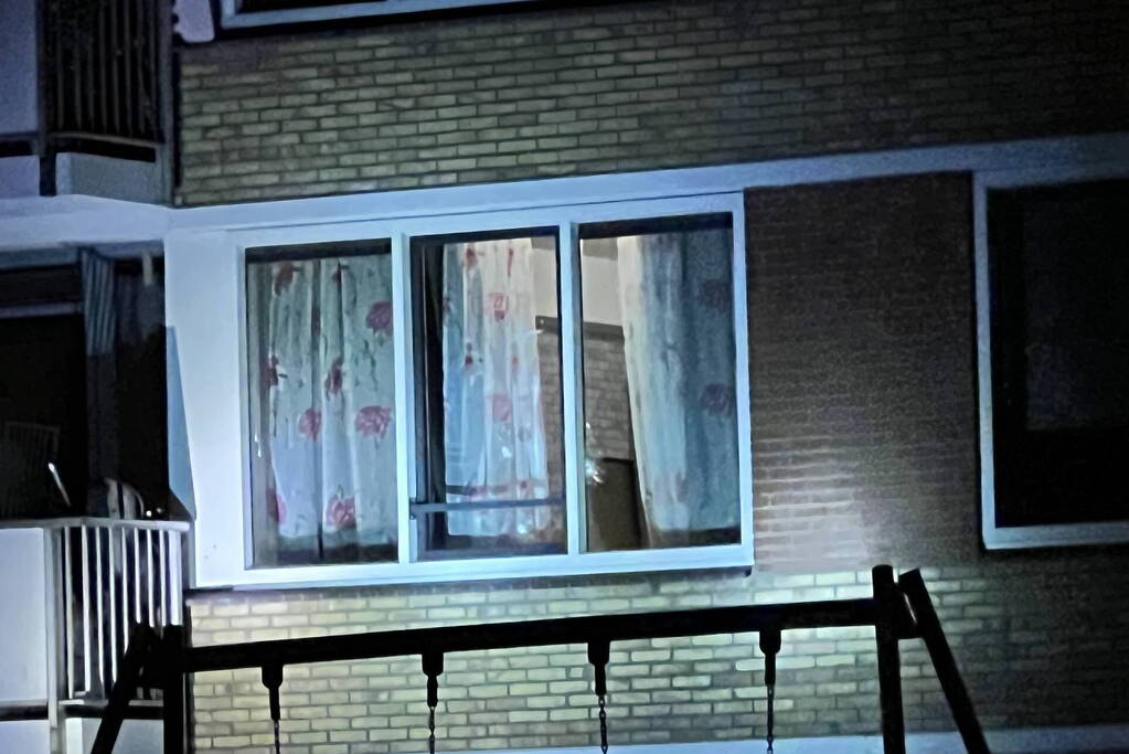 Flatwoning meerdere malen beschoten