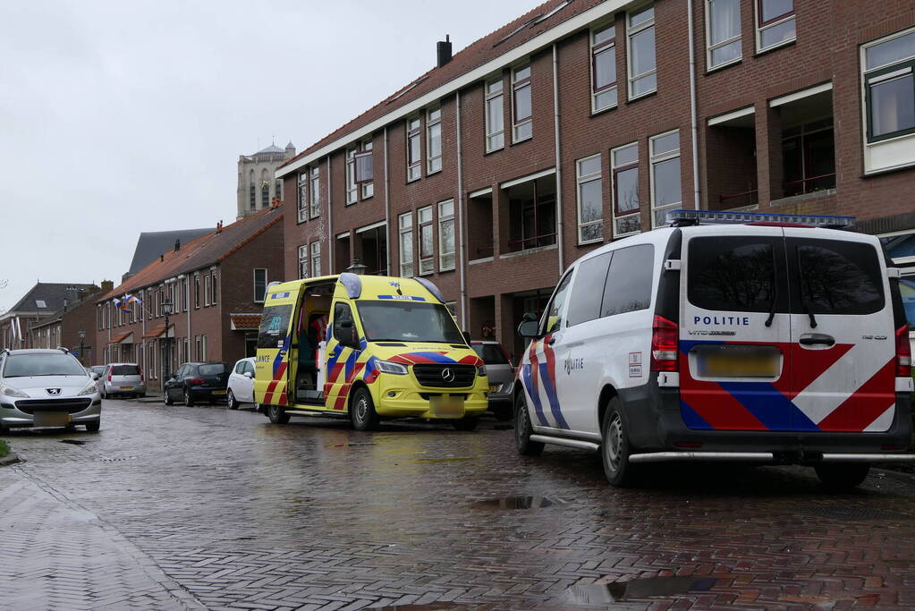 Persoon aangereden door auto, slachtoffer gewond