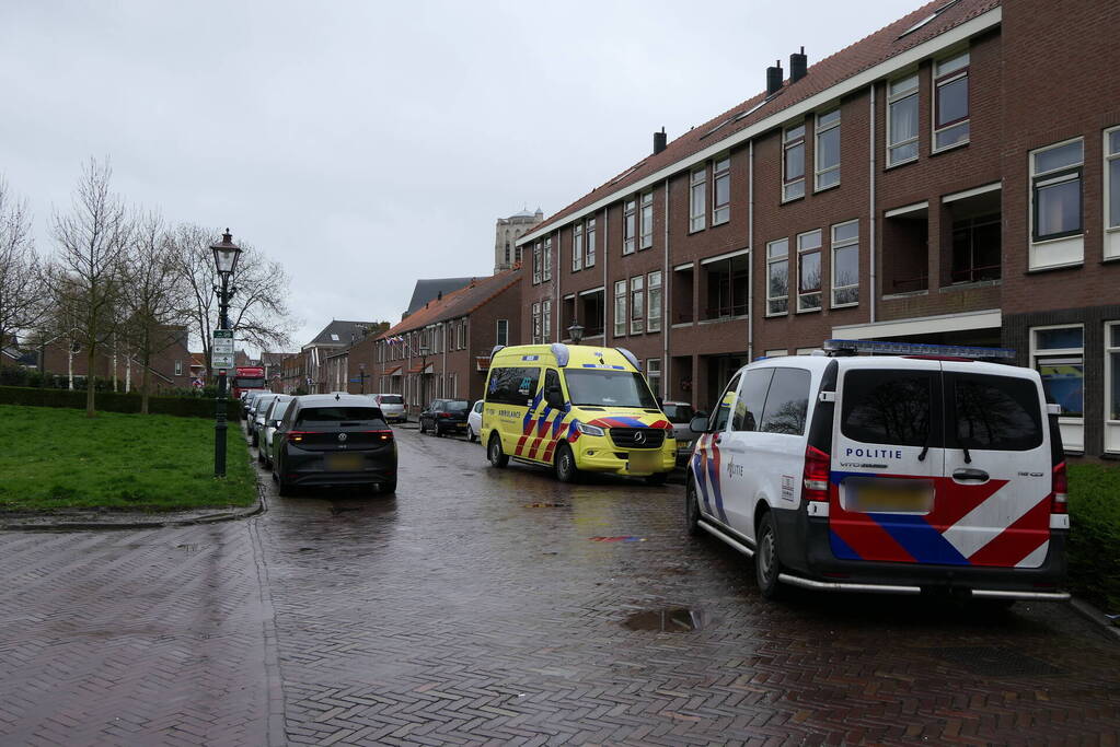 Persoon aangereden door auto, slachtoffer gewond