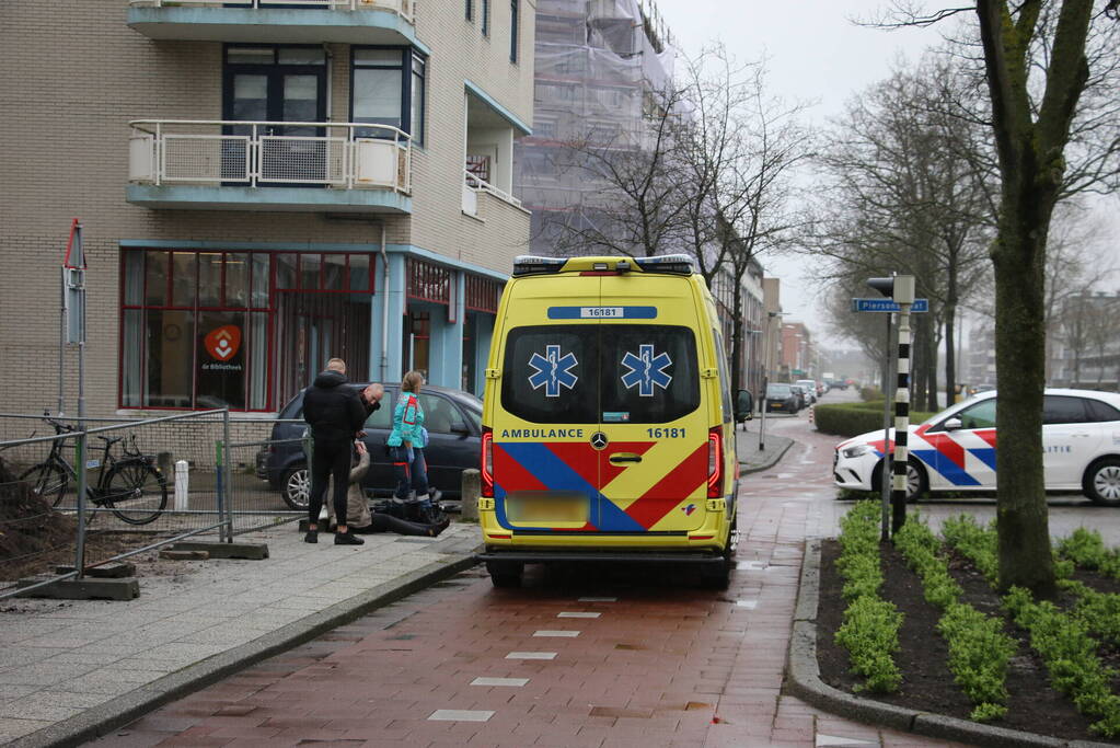 Fietsster geschept door automobilist