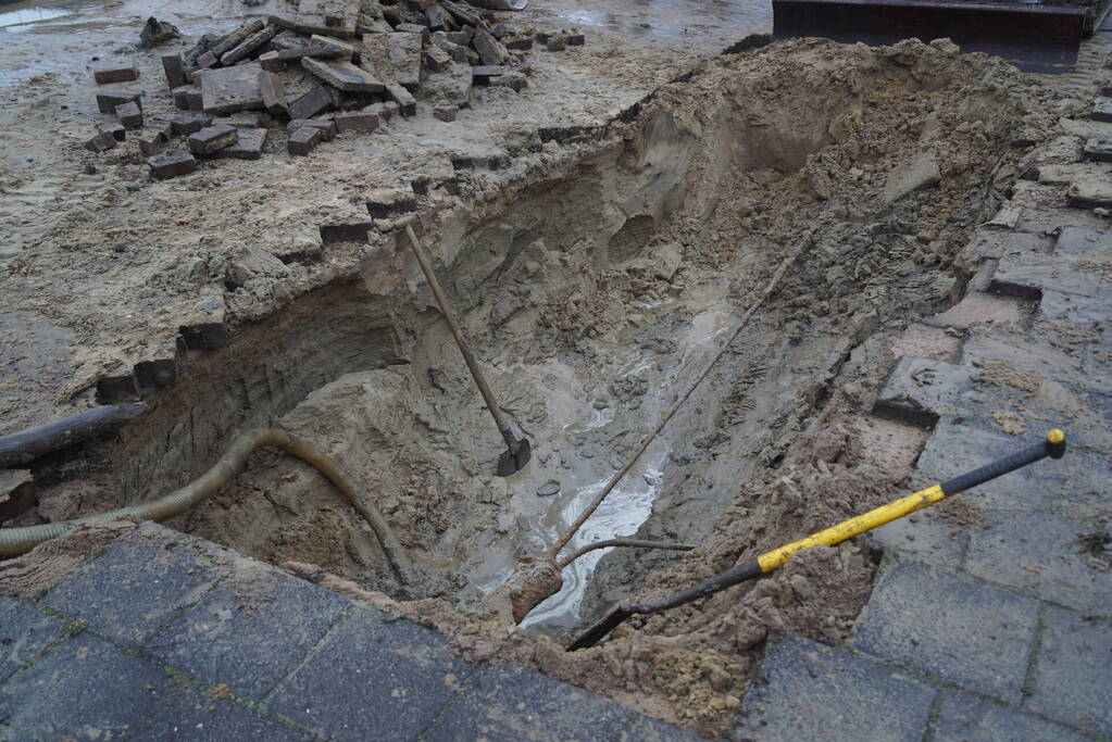 Bewoners zonder water door nachtelijke waterleidingbreuk